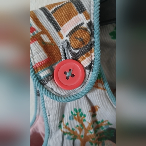 BABY BODEN: Corduroy Christmas London Pinafore Dress - Picture 5 of 9